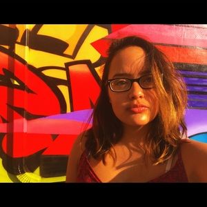 Meet your Posher, Marianne